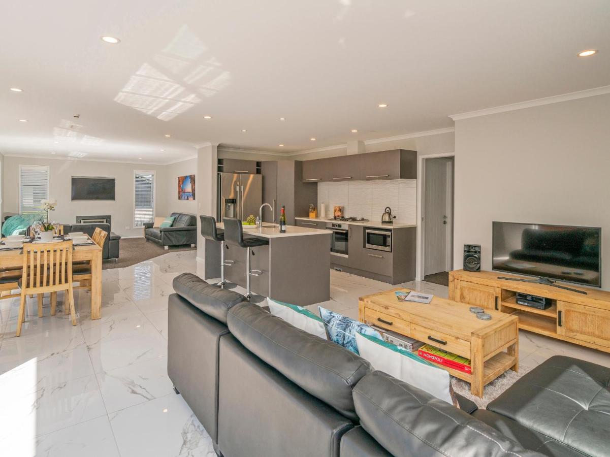 Modern Beach Pad - Whitianga Holiday Home Dış mekan fotoğraf